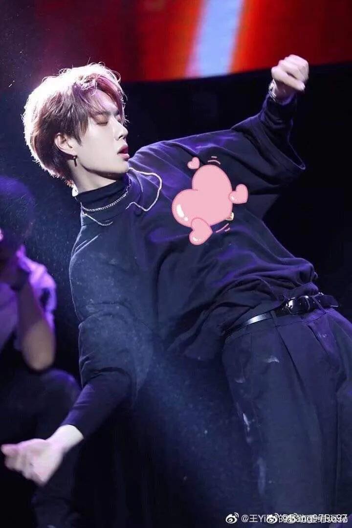 王一博代言的香奈儿蔚蓝味,香水王一博香奈儿蔚蓝