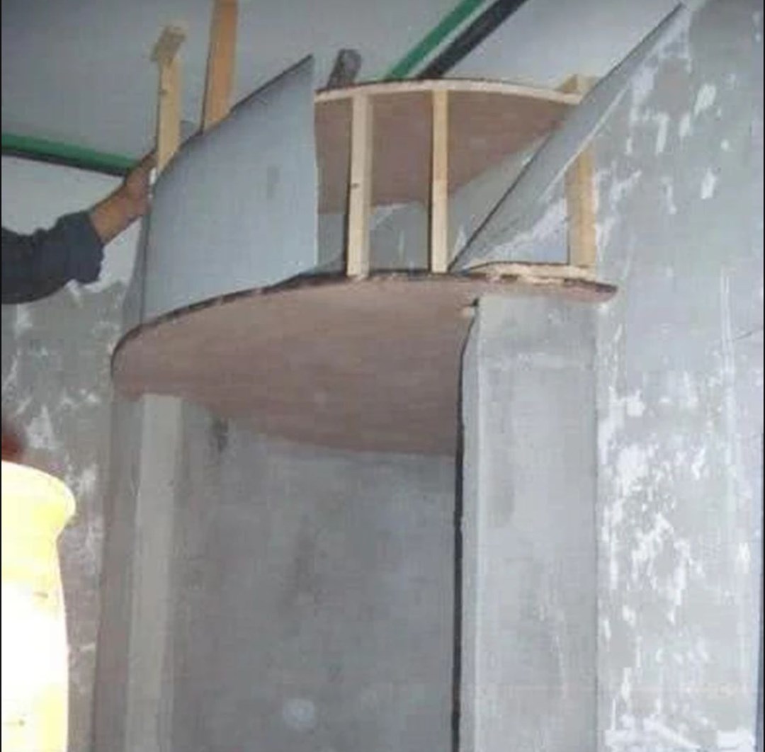 轻质砖砌墙搭建阁楼,小伙用水泥钢筋砖盖高层住宅楼