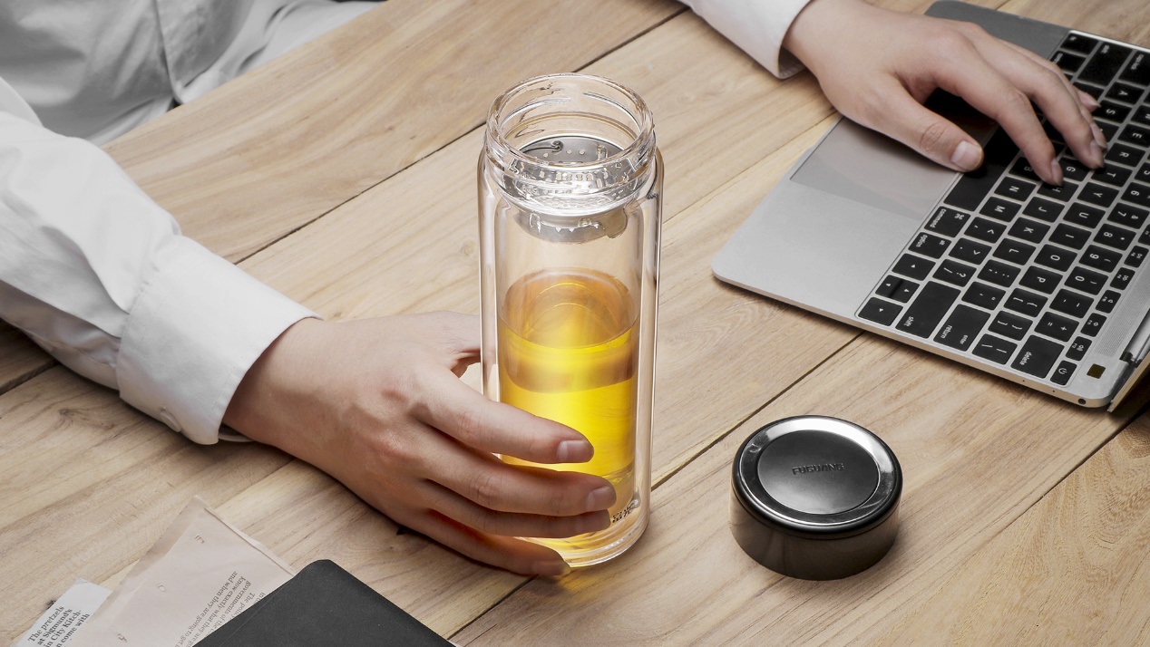 保温杯玻璃杯塑料杯哪种杯子最好,玻璃杯保温杯选择