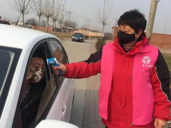 别样三八节致敬巾帼英雄,别样三八节战役里的最美巾帼