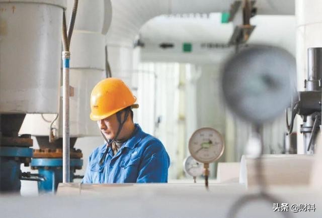 新规出台，3月1日起，有四种“冤枉钱”不用再交，涉及家家户户