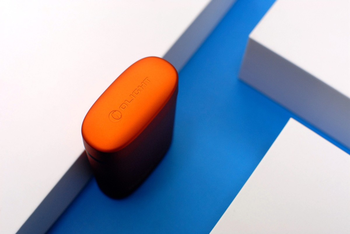 baton手电筒测评,傲雷baton3强光手电体验