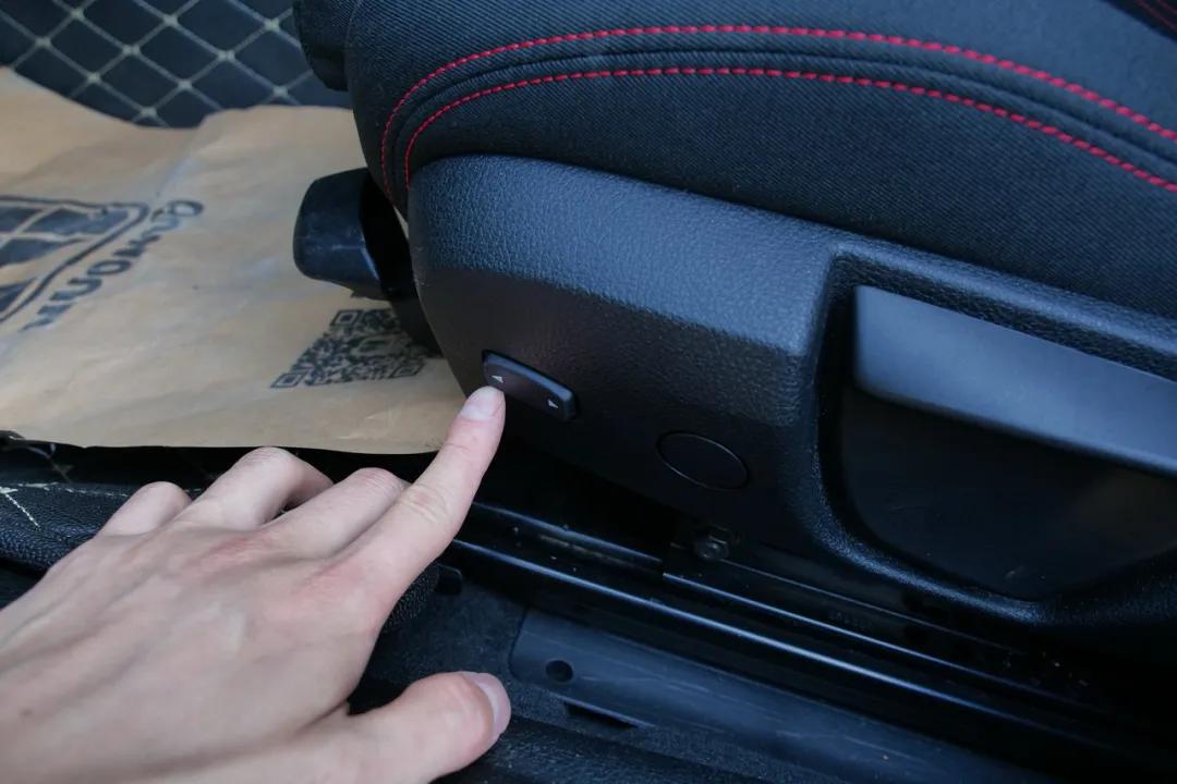 进口版宝马118i,十五万买的宝马