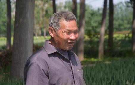 农村人开店出售除草剂，似乎非常有利可图，而且风险也很大。