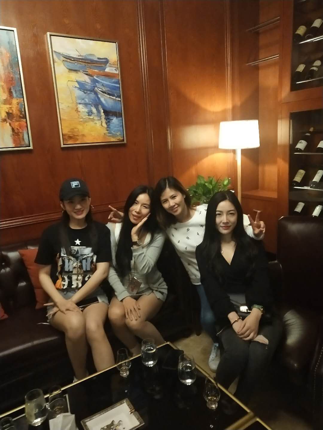 宏远宝贝13年成最老牌啦啦队，丰满性感被模仿，转型变美工程