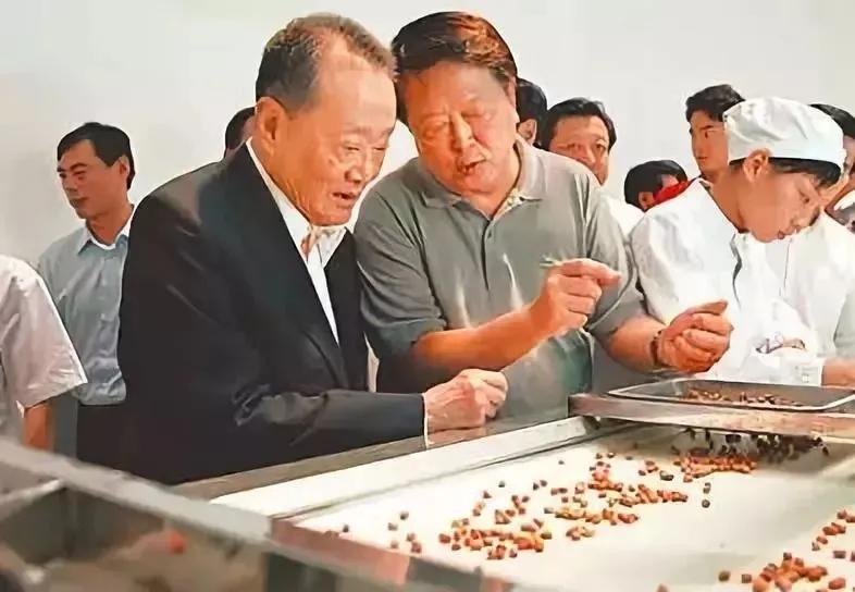 邓丽君心酸坎坷的一生,邓丽君经历过几次婚姻