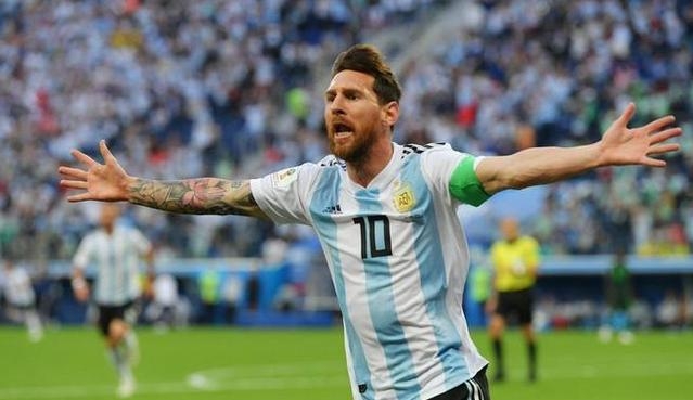 阿根廷对战澳大利亚梅西创造纪录,阿根廷对阵墨西哥梅西打破僵局