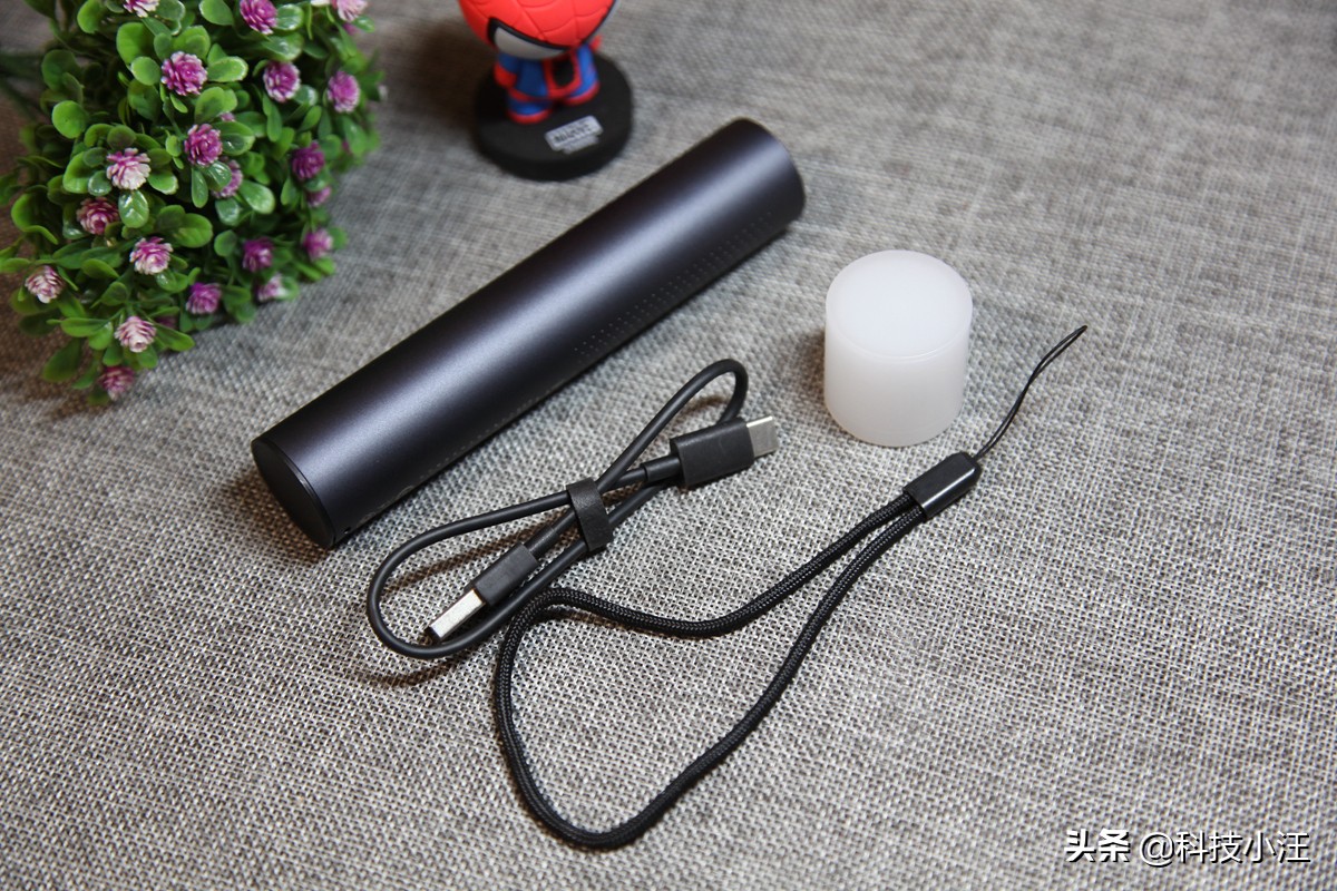 紫米5000毫安强光手电筒,紫米手电筒强光