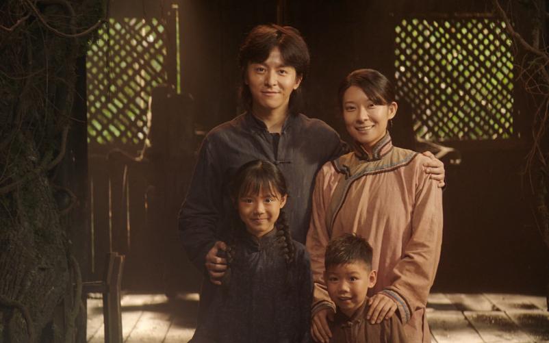 36万人打9分!《水怪2:黑木林》,赢在哪里?