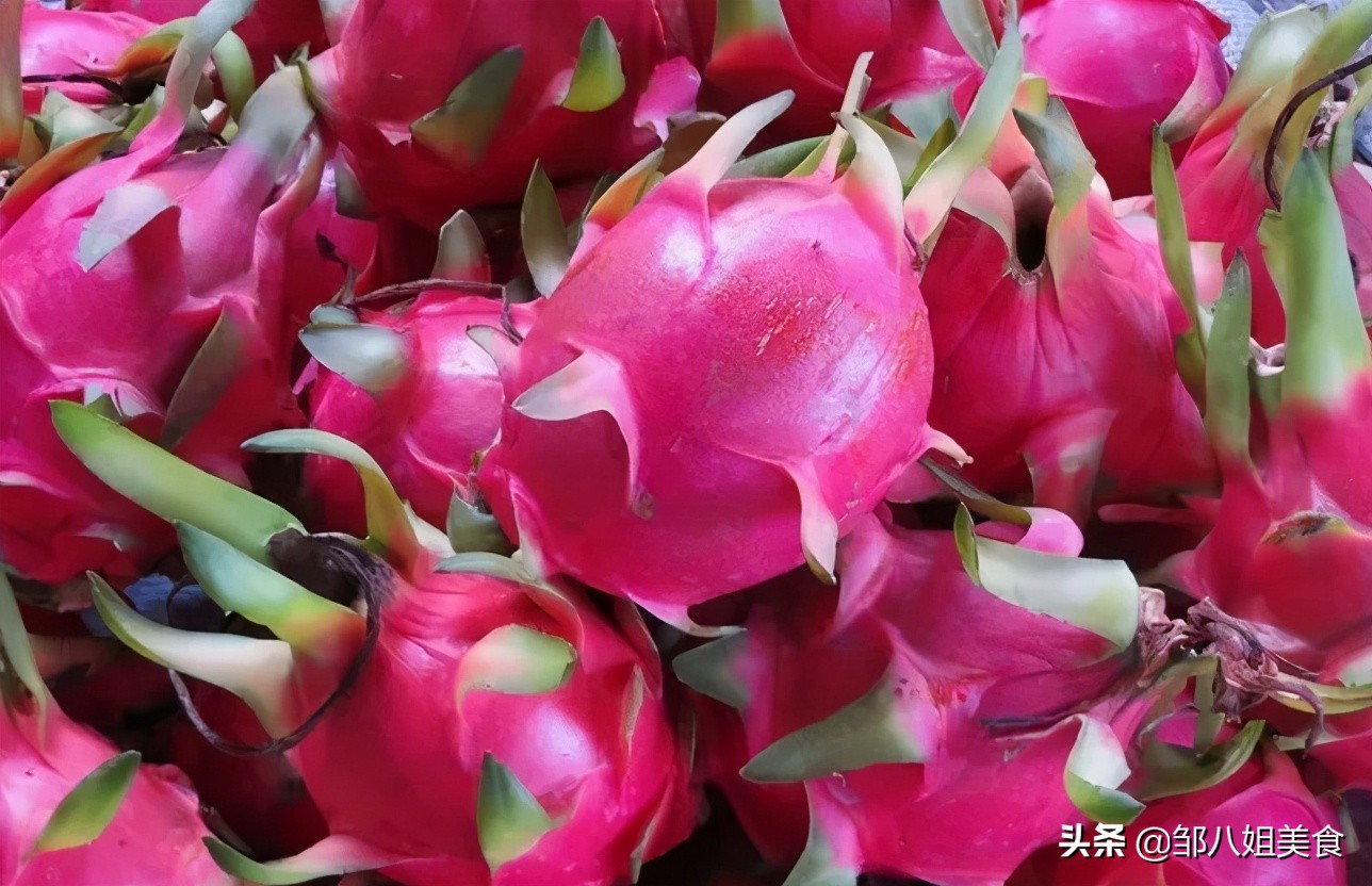 买火龙果要怎么选才知道它甜不甜,买火龙果花怎么挑选