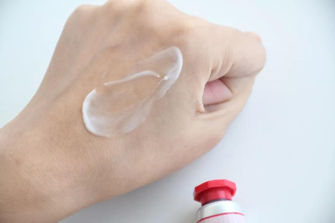 秋冬平价护手霜测评丨没想到，最好用的水蜜桃味只要4块钱？