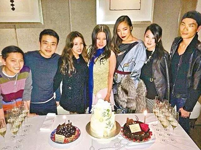 有钱有闲风华绝代,有钱有闲有美貌