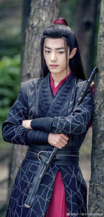 肖战的腰围多少,肖战的腰围多少合适