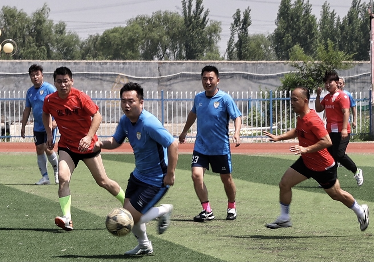 山东泰山足球俱乐部登泰山祈福,山东鲁能泰山足球俱乐部泰山祈福
