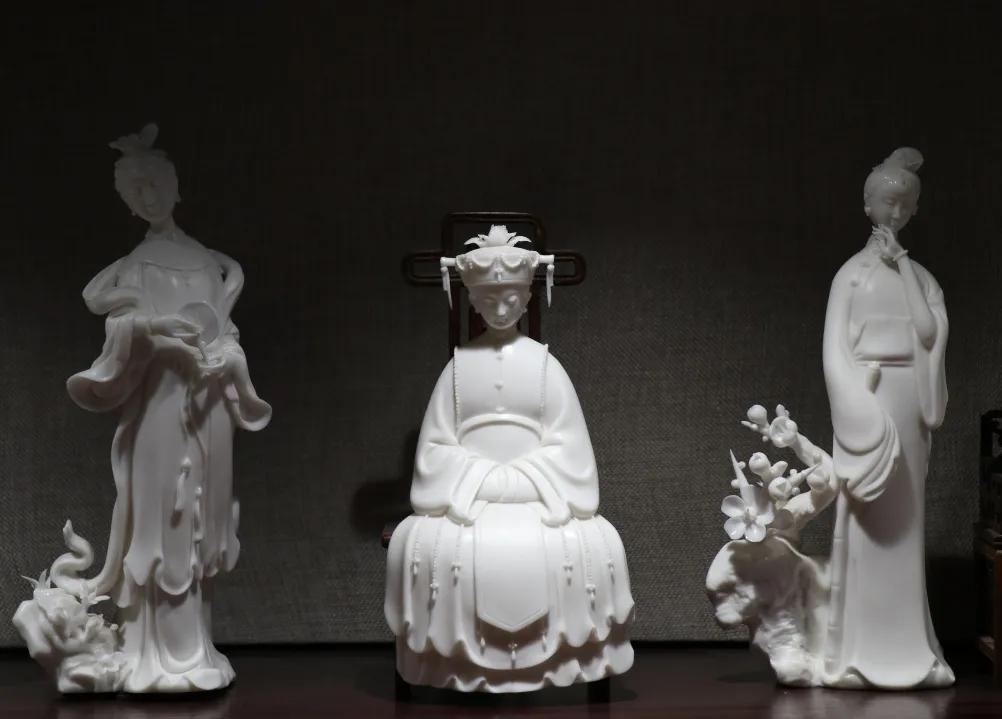 作品|《十二金钗》从经典中演绎不同的群像艺术