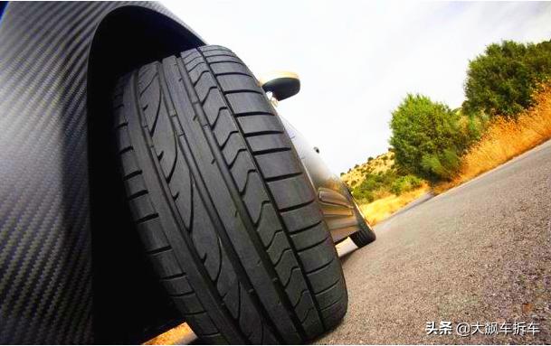 冬季胎和四季胎哪个贵,轮胎硬适合冬季胎还是四季胎
