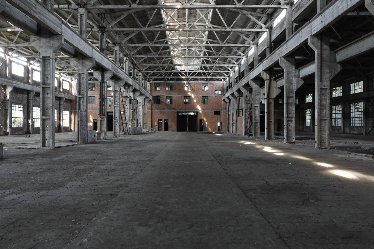 武汉轻型汽车制造厂,武汉特种车制造厂