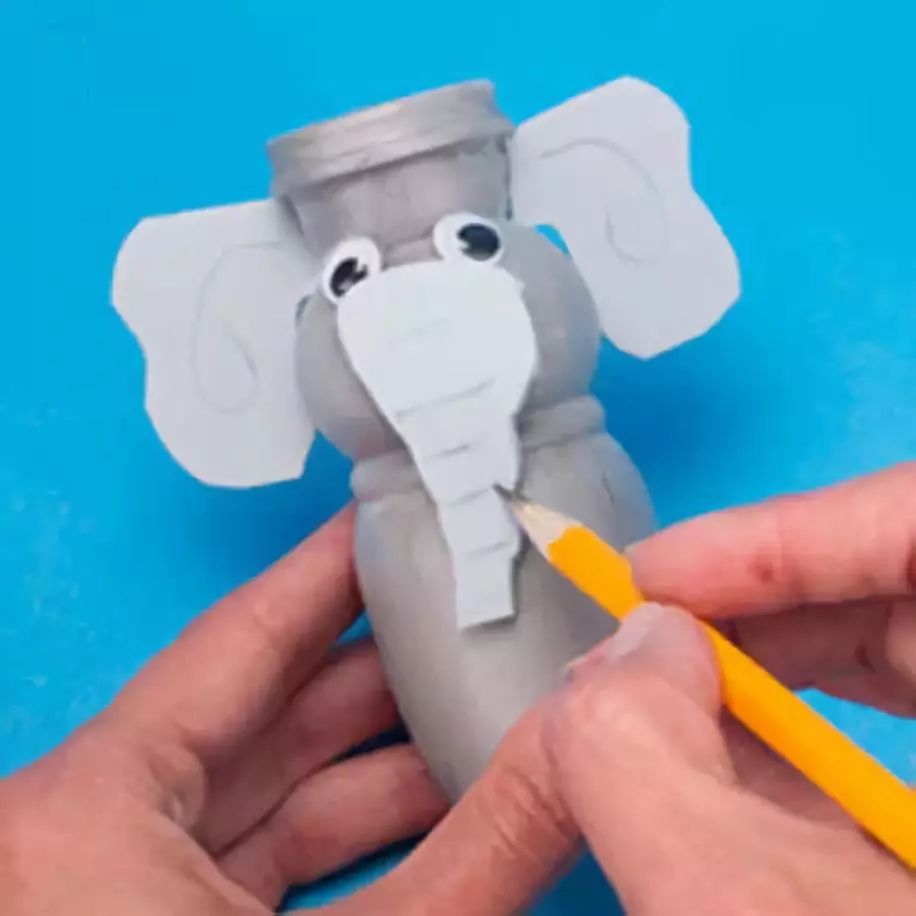 幼儿园元旦手工制作酸奶瓶,玻璃酸奶瓶子创意手工制作