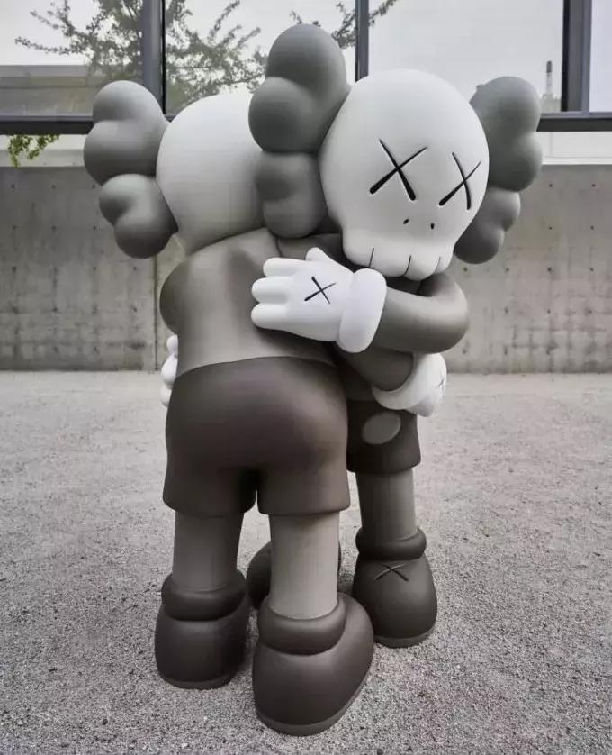 优衣库kaws值得买的图案,优衣库kaws为啥突然爆火
