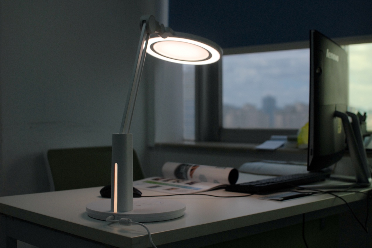 国家A*级A**标准，保护眼睛就选孩视宝全光谱台灯