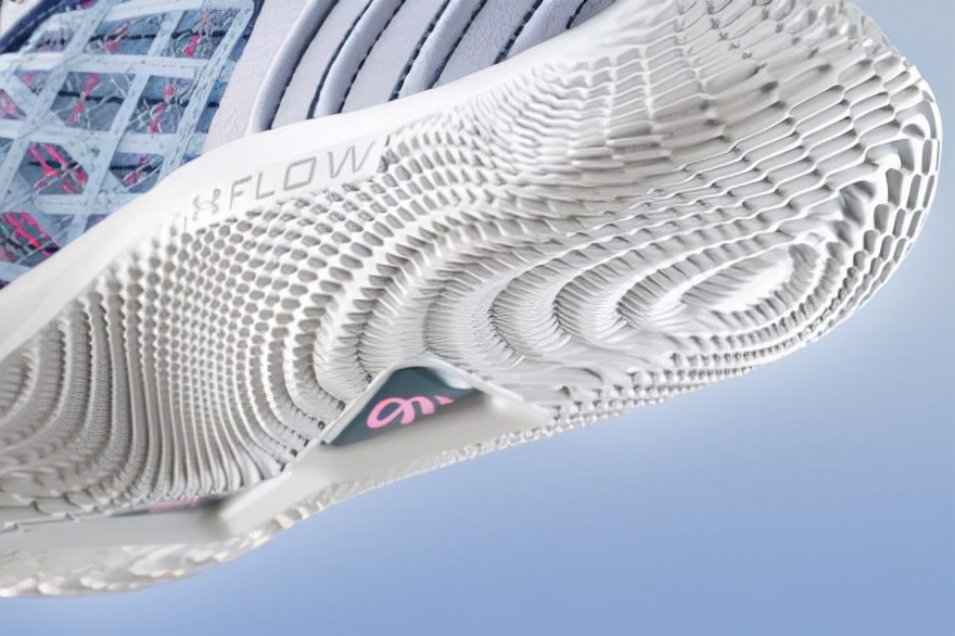 安踏零跑和安踏马赫有什么不同,安踏国潮与安踏是同一个品牌吗