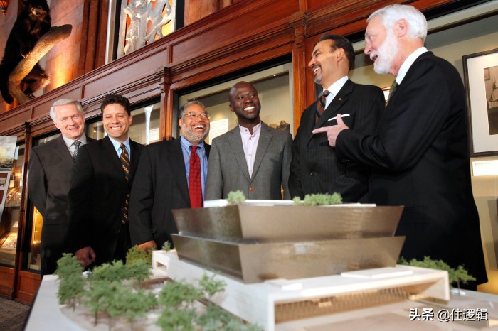 全球设计事件|LV绿了、北京机场方案火了、椅子变身“棺材”...