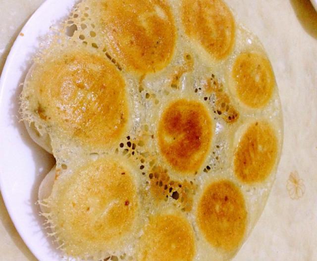 水煎包用的是淀粉水还是面粉水,水煎包用淀粉酥脆还是面粉