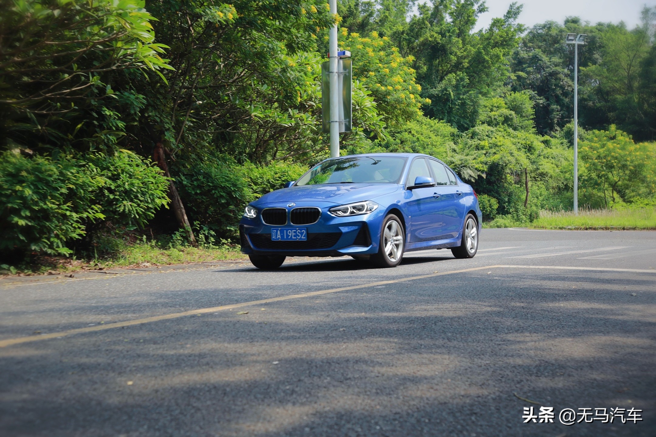 2013款宝马118i试驾视频,宝马118i时尚款值不值得买