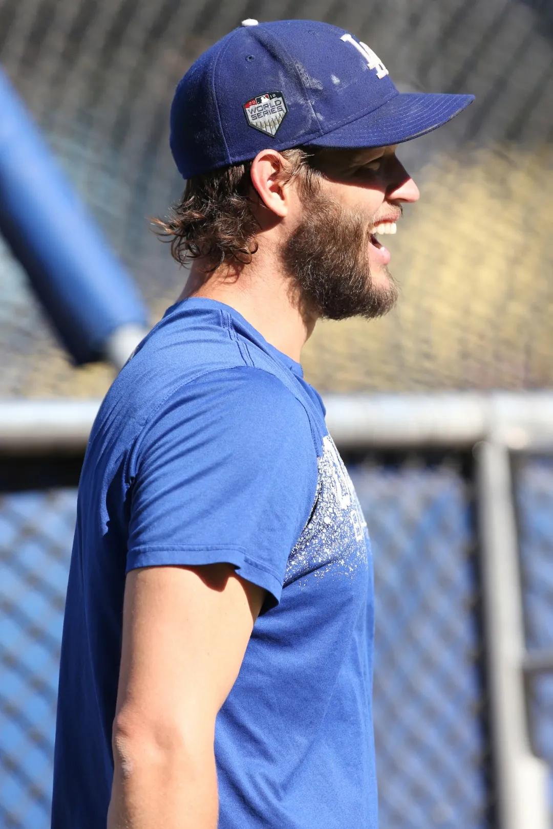 一根藤上七个瓜，今天跟你818