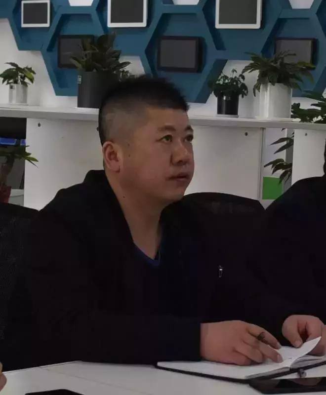 36岁刑警抓逃犯时牺牲,47岁民警抓捕嫌犯时牺牲