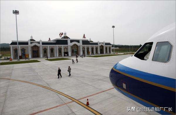 伊春空难之前的国内航空事件,照出英雄和懦夫的镜子