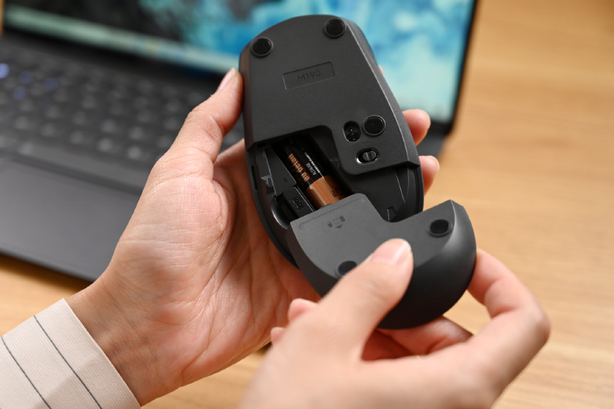 罗技m190无线鼠标评测,大手重感无线鼠标