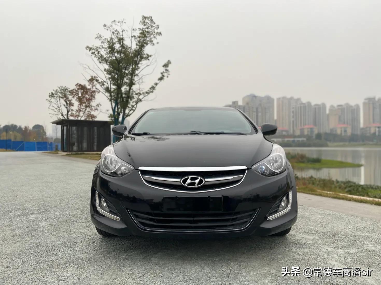 2014年现代朗动二手车值多少,2016现代朗动二手车值多少钱