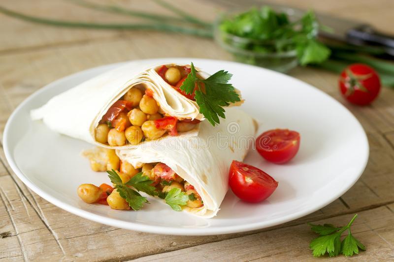 经常吃黄豆豆制品有什么好处,豆类食品对消化有帮助吗