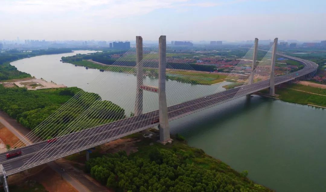 武汉的造桥水平,武汉造桥的视频