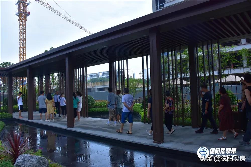 还没交房就开始体验验房，德阳这家开发商“胆大包天”？