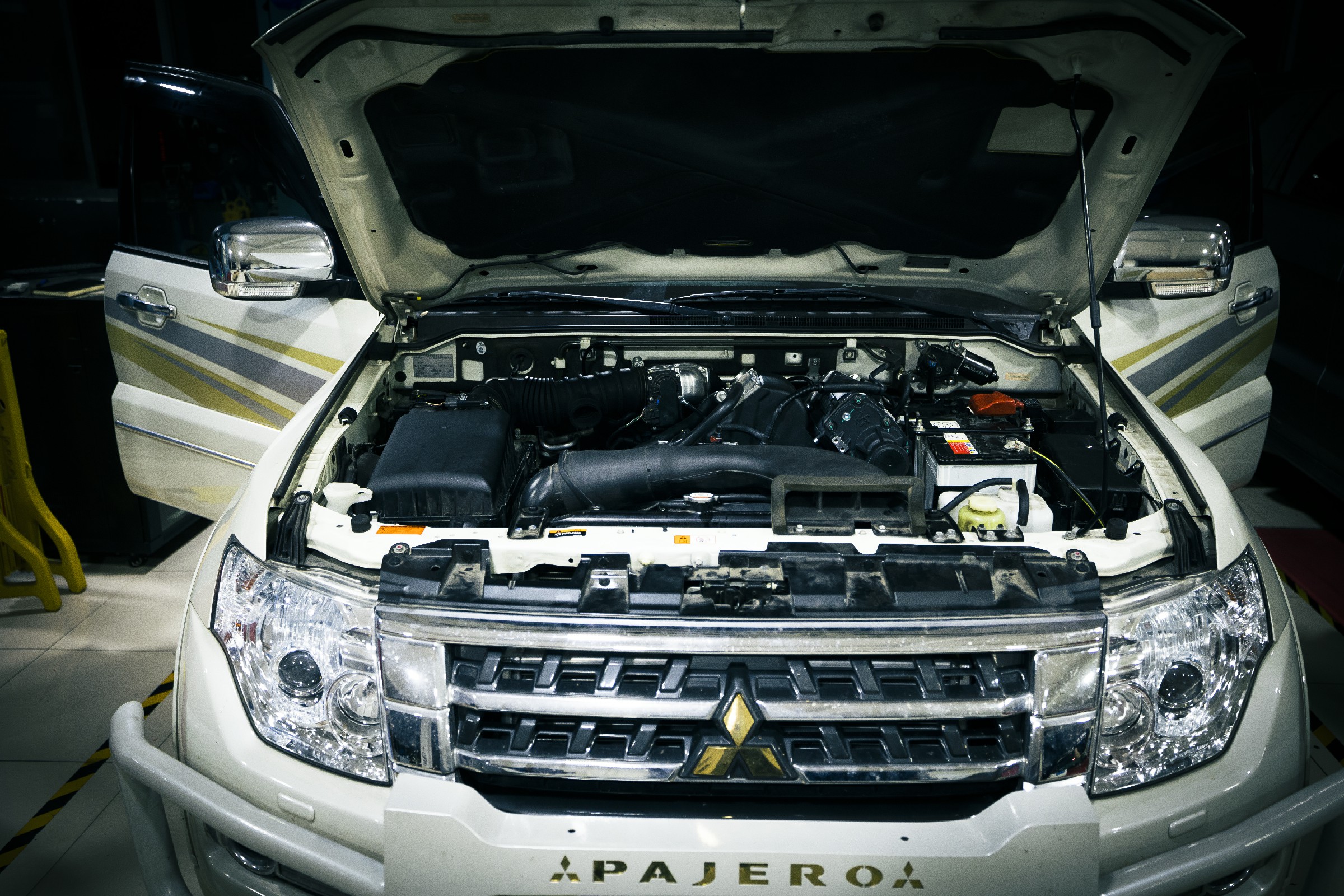 越野车三菱帕杰罗怎么样,帕杰罗车越野