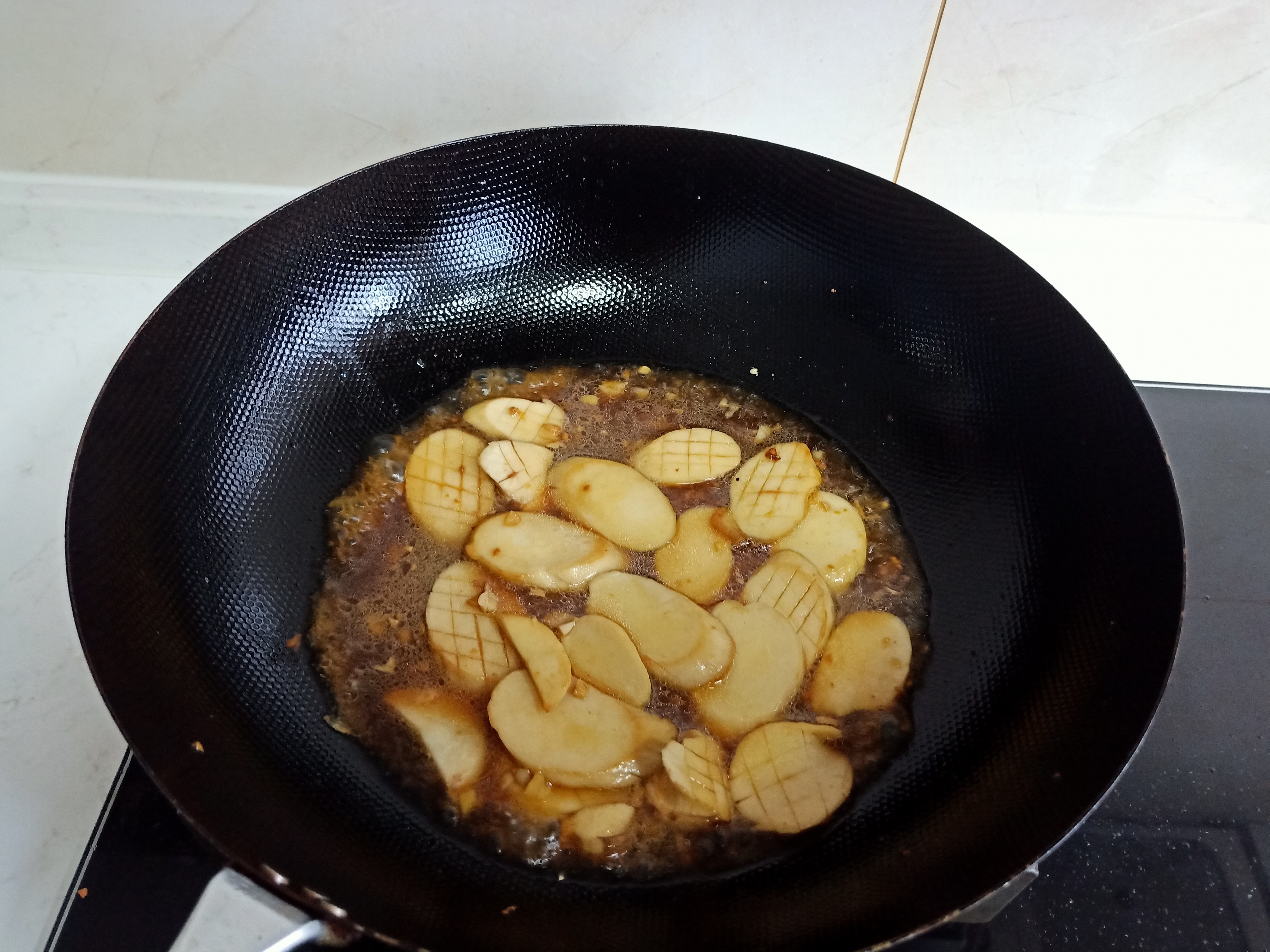 鲍鱼3元一个,3.7元的鲍鱼