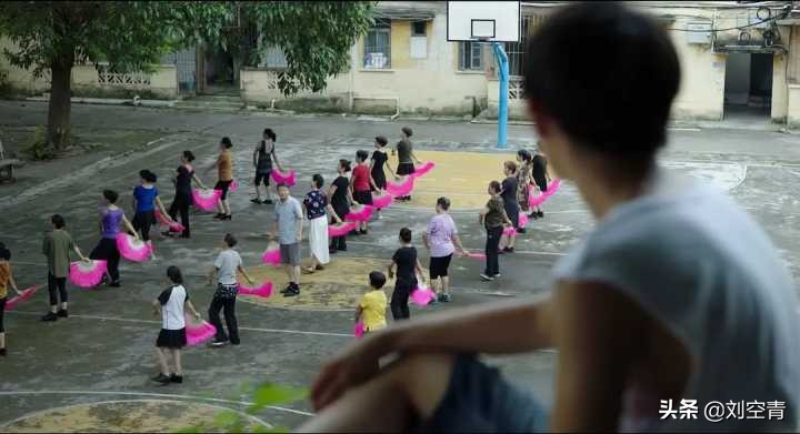 隐秘的角落朱朝阳继母怎么死的,隐秘的角落朱朝阳的继母谁杀的