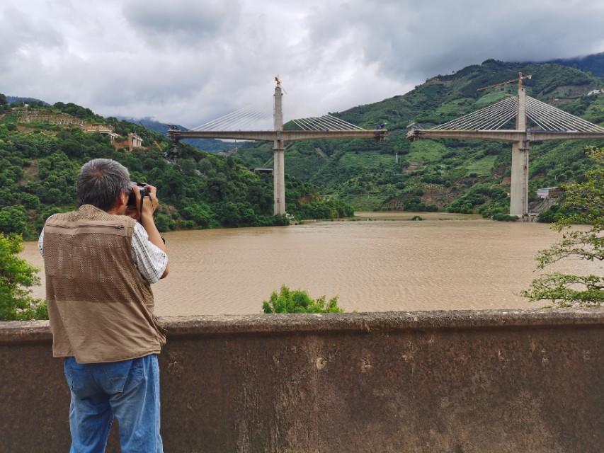 越南老街离河口多远,走进云南河口口岸看越南老街