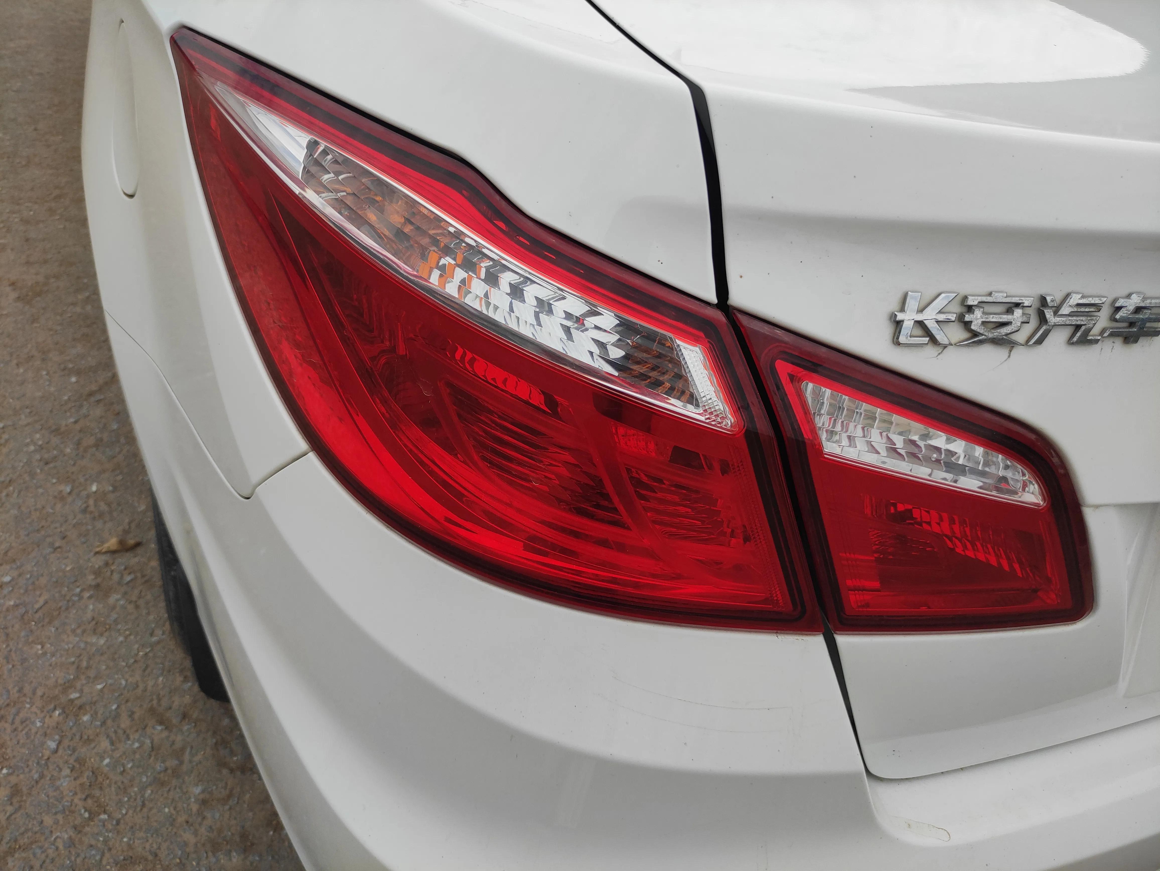 长安逸动新款老款对比图,16款长安逸动高清大图