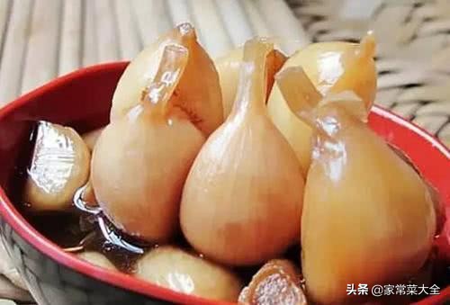 腌糖醋蒜一斤大蒜要放多少醋呢,腌糖蒜用多少盐和醋