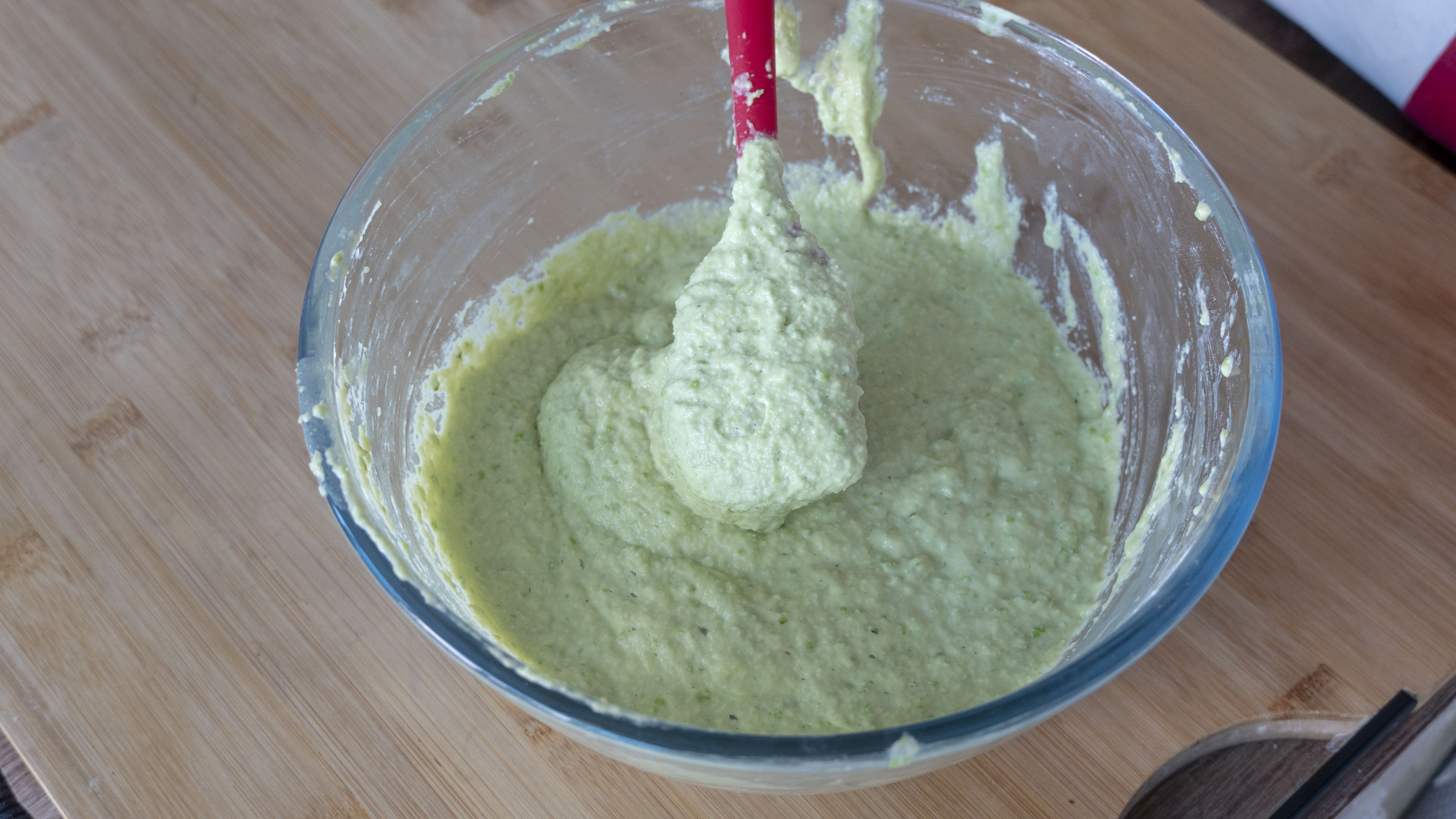 补钙别只吃钙片,可以促进钙吸收的蔬菜水果有哪些