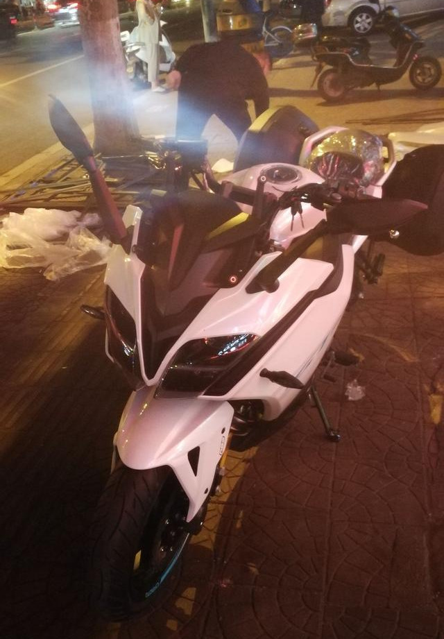 再三思考选择放弃,春风650mt跟凯越500哪个好