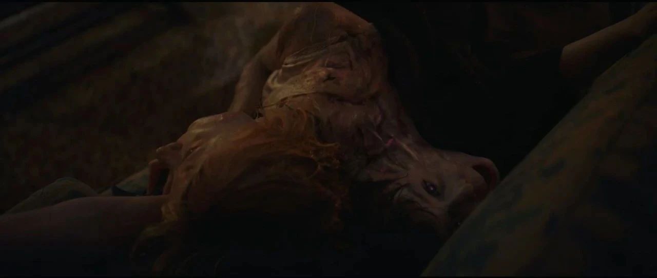 沉沦了10年，这3部B级恐怖片，或将是这位昔日影帝的出路