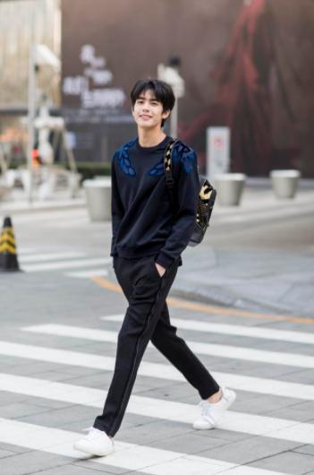 章若楠宋威龙情头,章若楠宋威龙合照