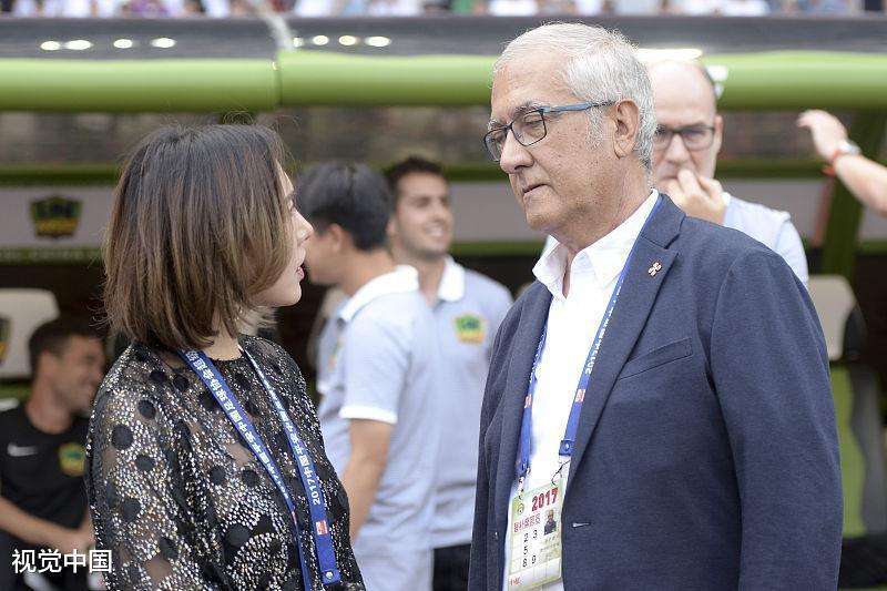 球迷怀念施密特,如何评价施密特