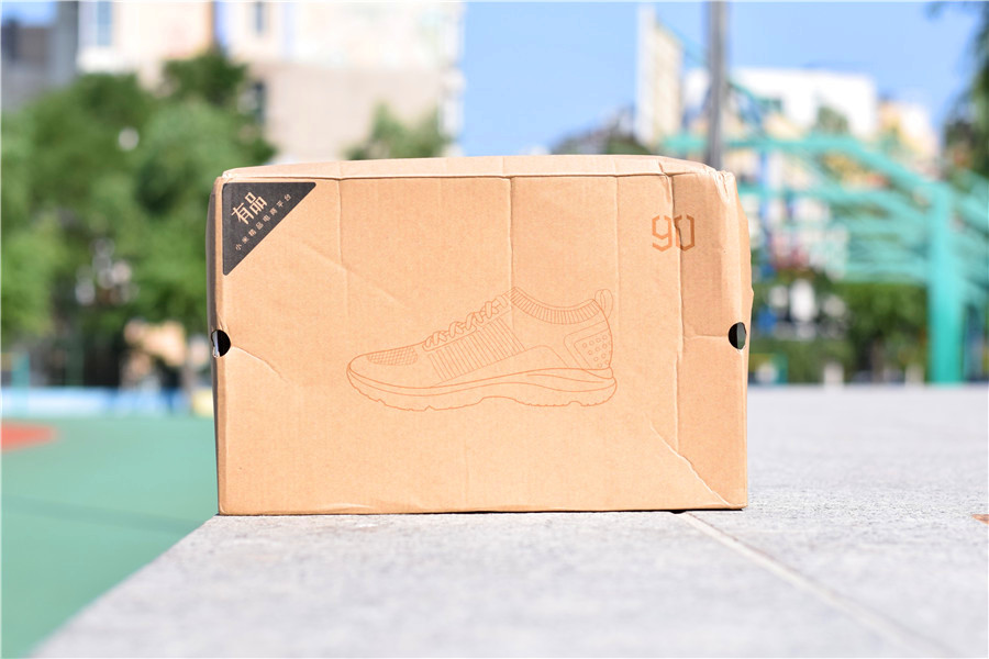 第一次穿软弹跑鞋感觉,第一次穿跑鞋有种站不稳的感觉