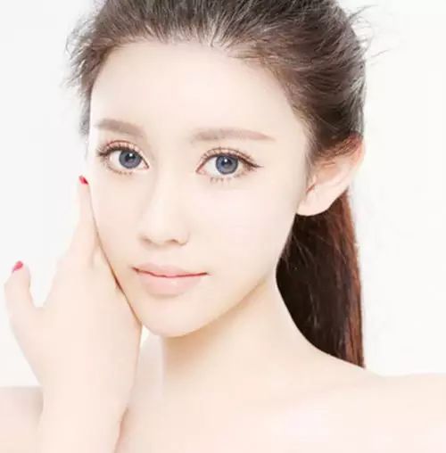 化妆使用气垫的正确步骤顺序,化妆的正确步骤顺序水乳霜精华