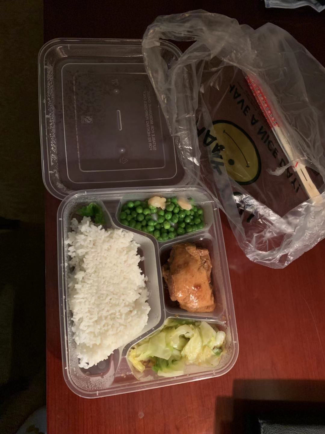 肺炎疫情下的TR188航班全员隔离事件